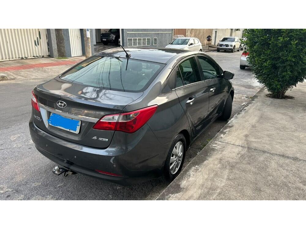 Hyundai HB20 S