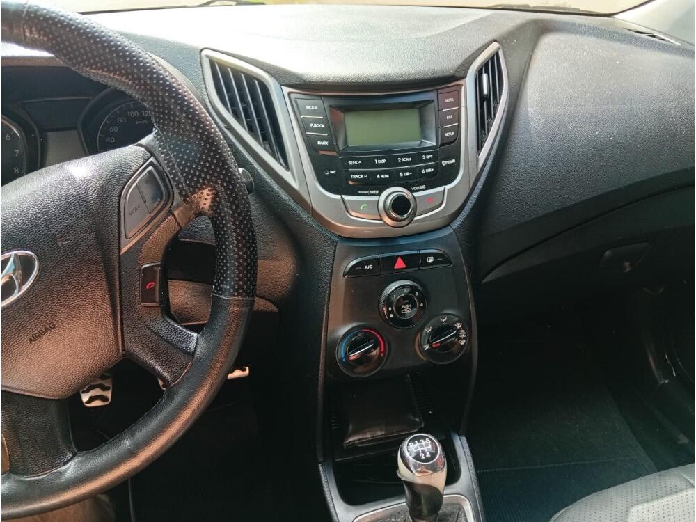 Hyundai HB20 X