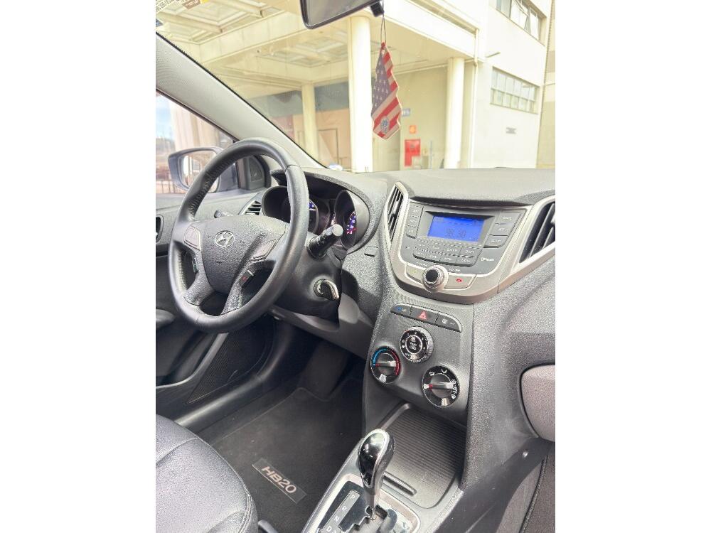Hyundai HB20