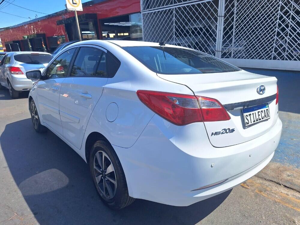 Hyundai HB20