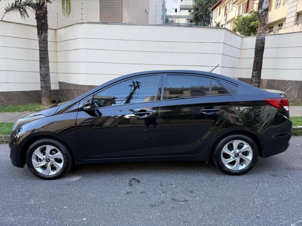 Hyundai HB20 S