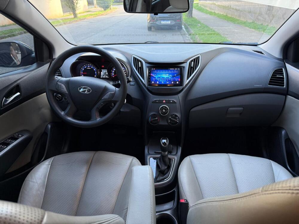 Hyundai HB20 S