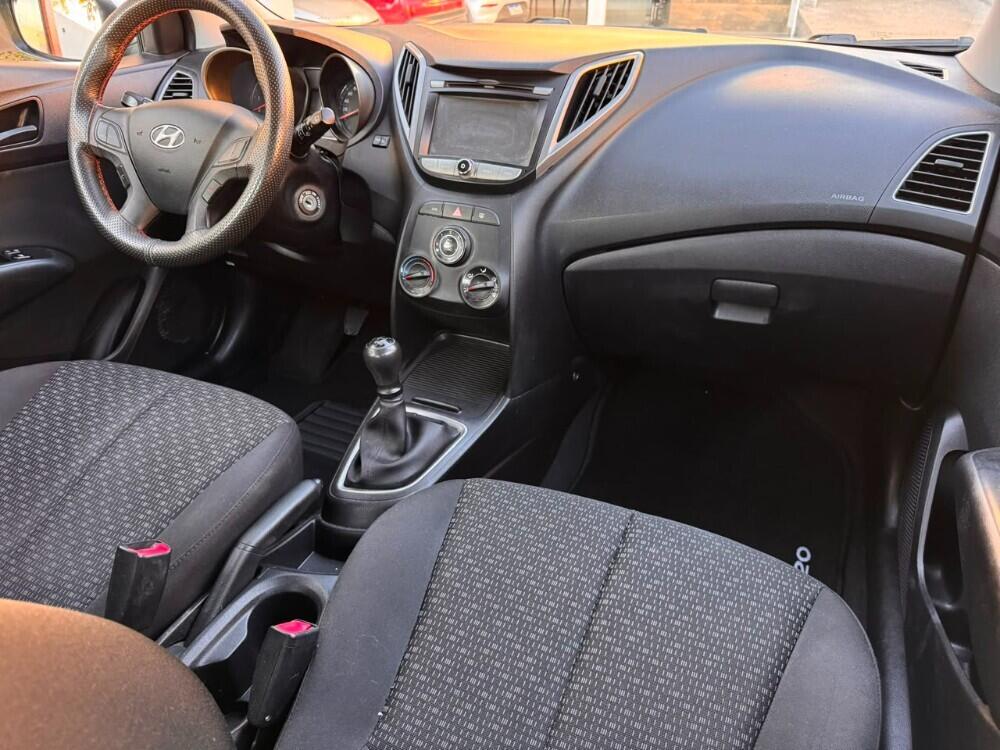 Hyundai HB20