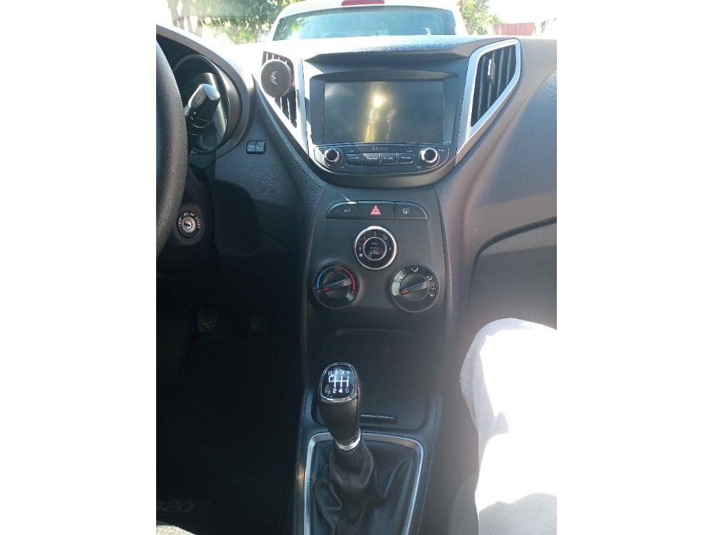Hyundai HB20