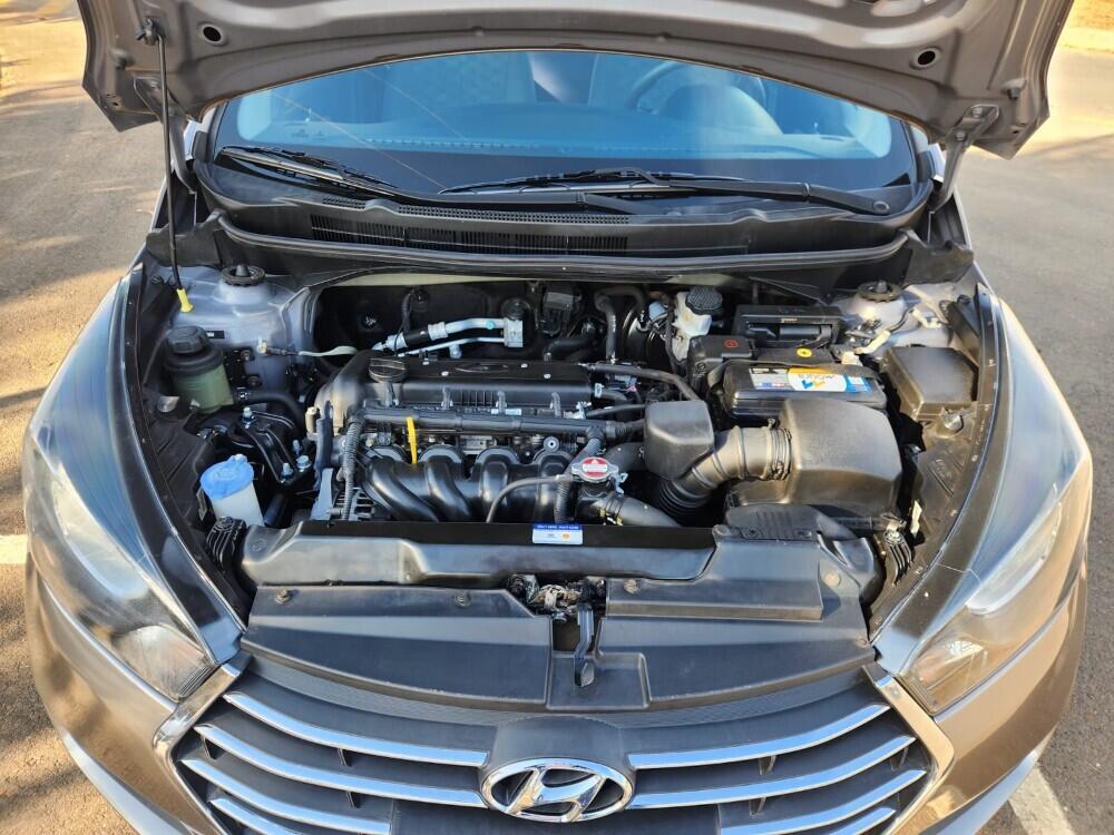 Hyundai HB20 S