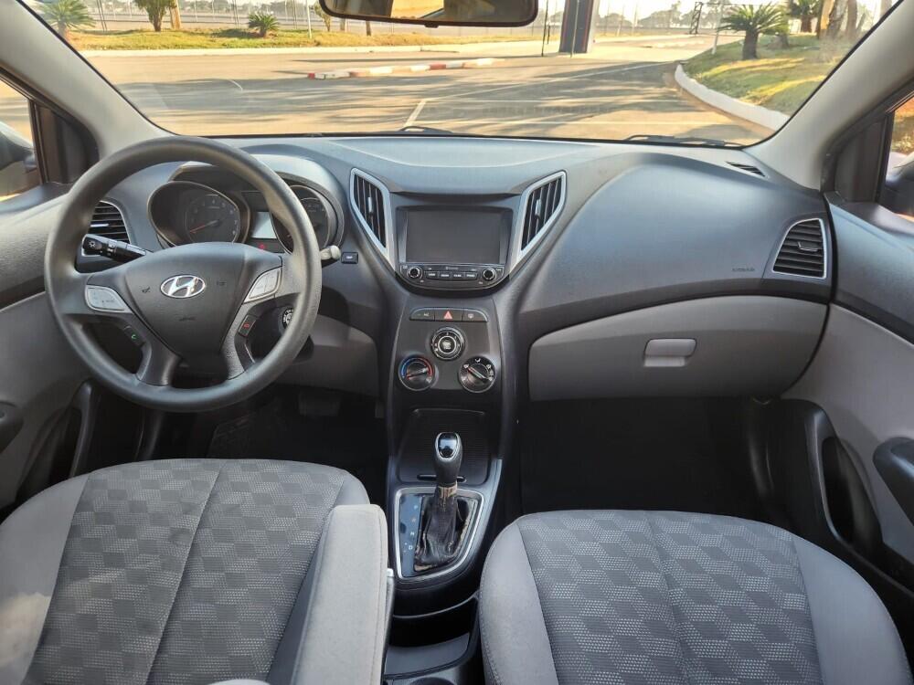 Hyundai HB20 S