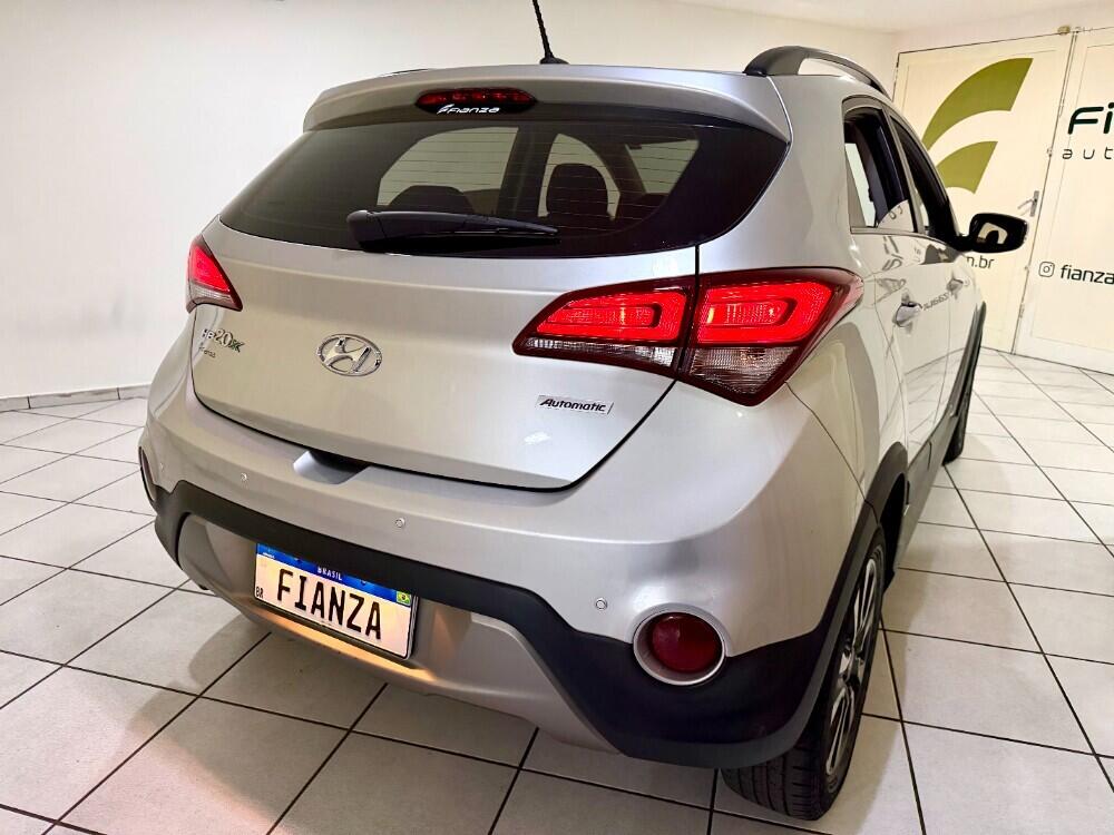 Hyundai HB20 X