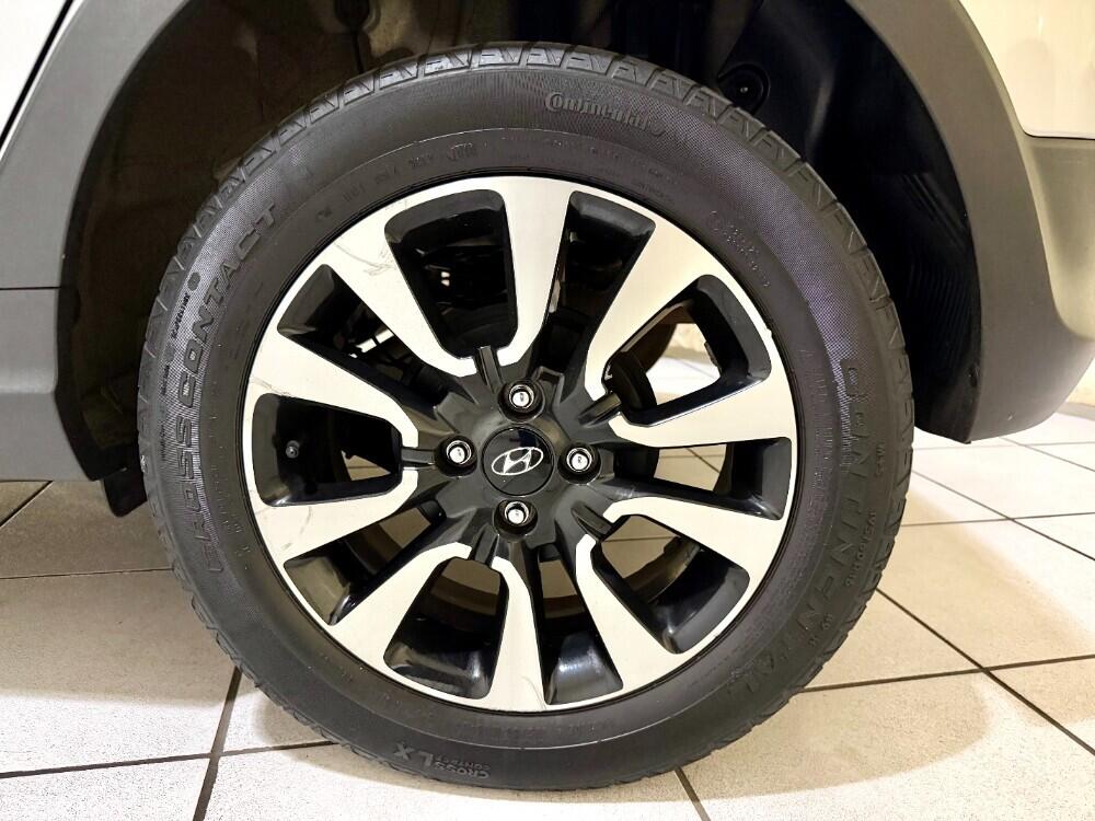 Hyundai HB20 X