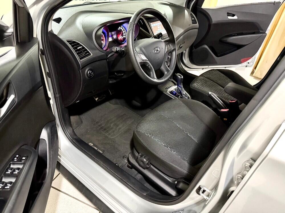 Hyundai HB20 X