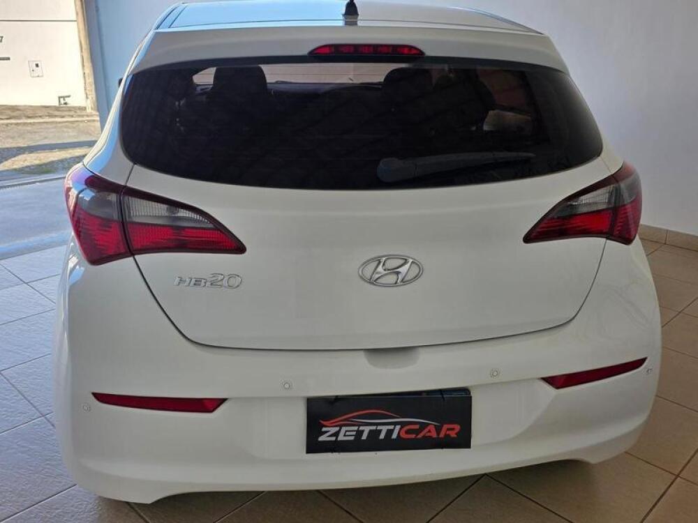 Hyundai HB20