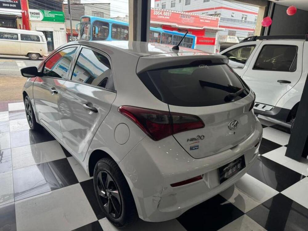 Hyundai HB20