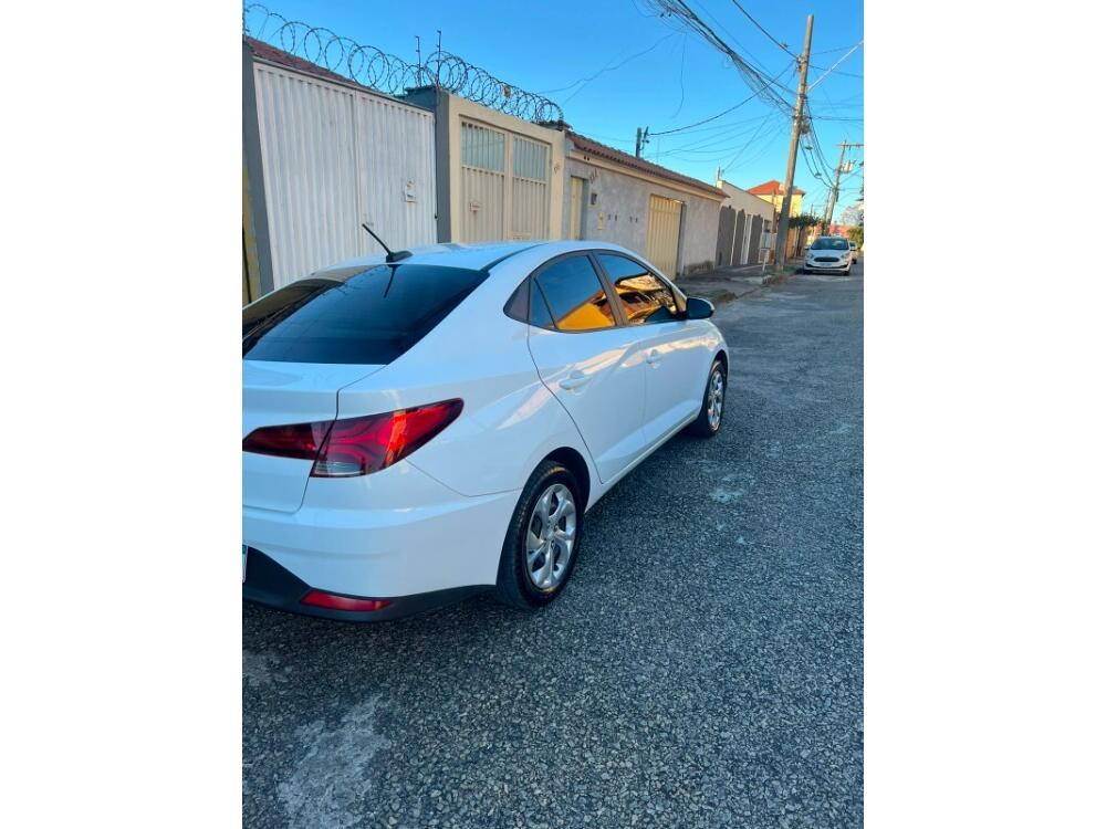 Hyundai HB20 S