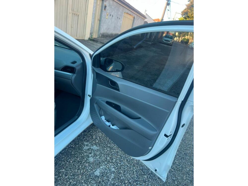 Hyundai HB20 S