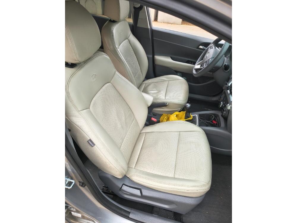 Hyundai HB20 S
