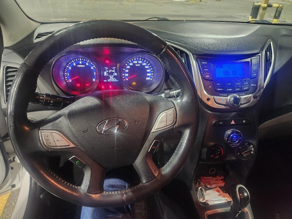 Hyundai HB20 S