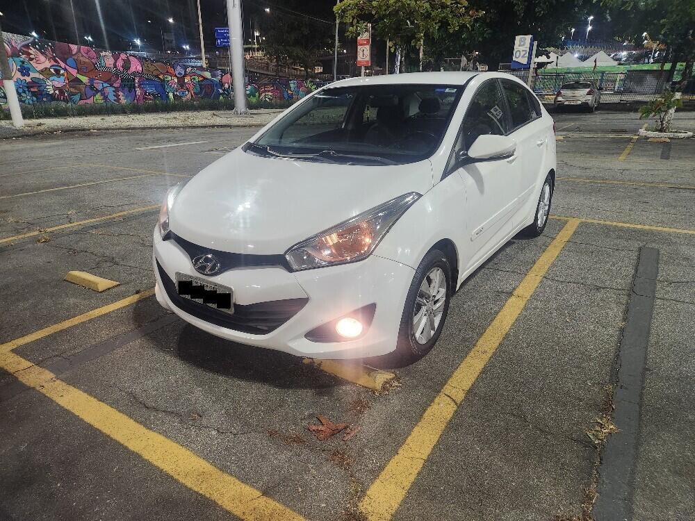 Hyundai HB20 S