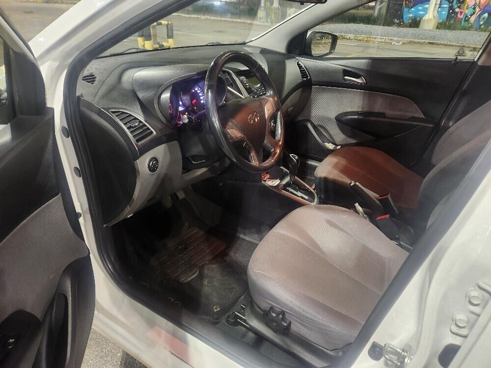 Hyundai HB20 S