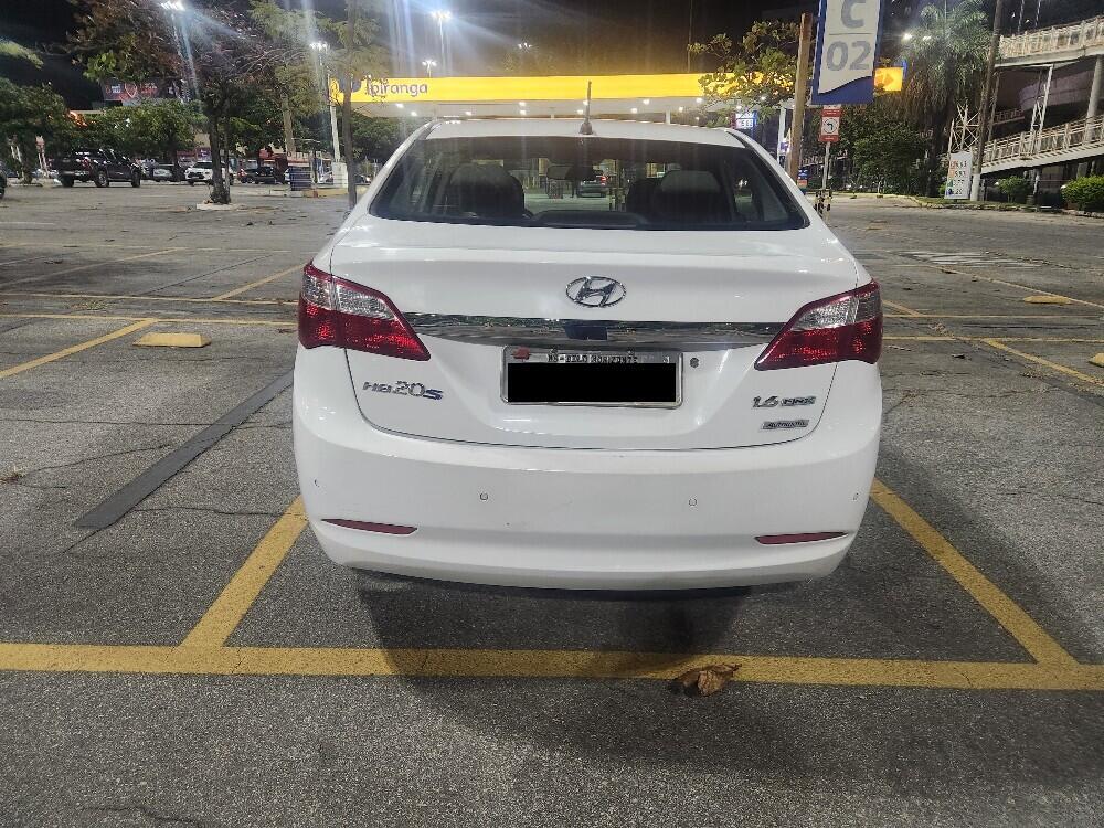 Hyundai HB20 S