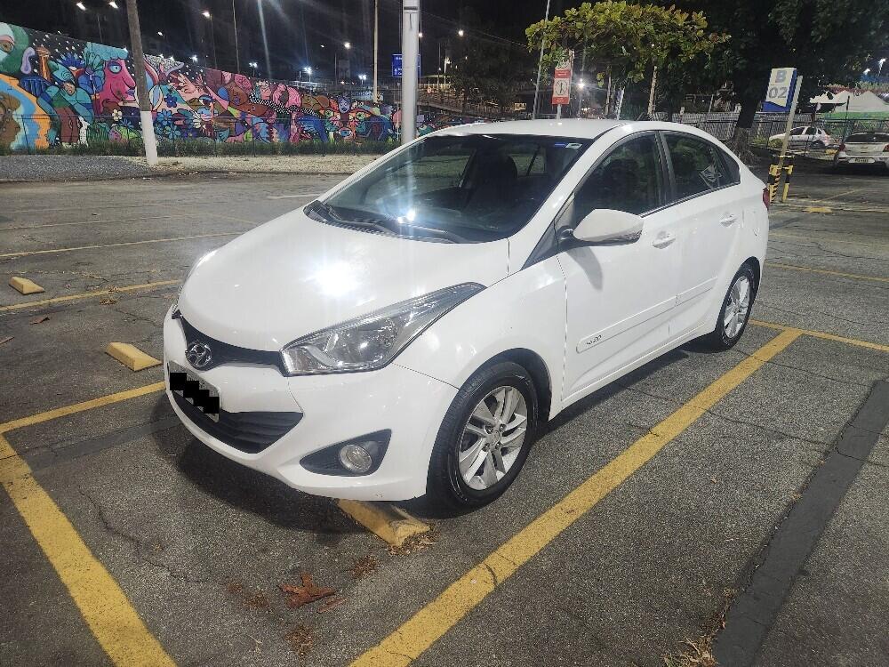 Hyundai HB20 S