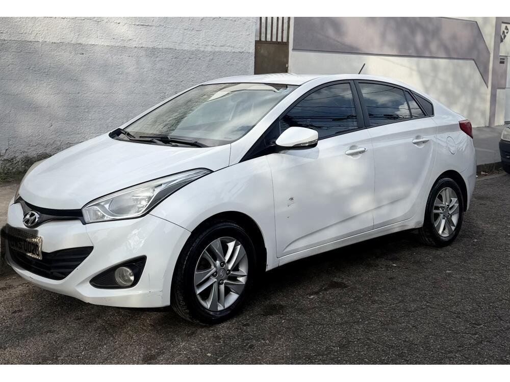 Hyundai HB20 S