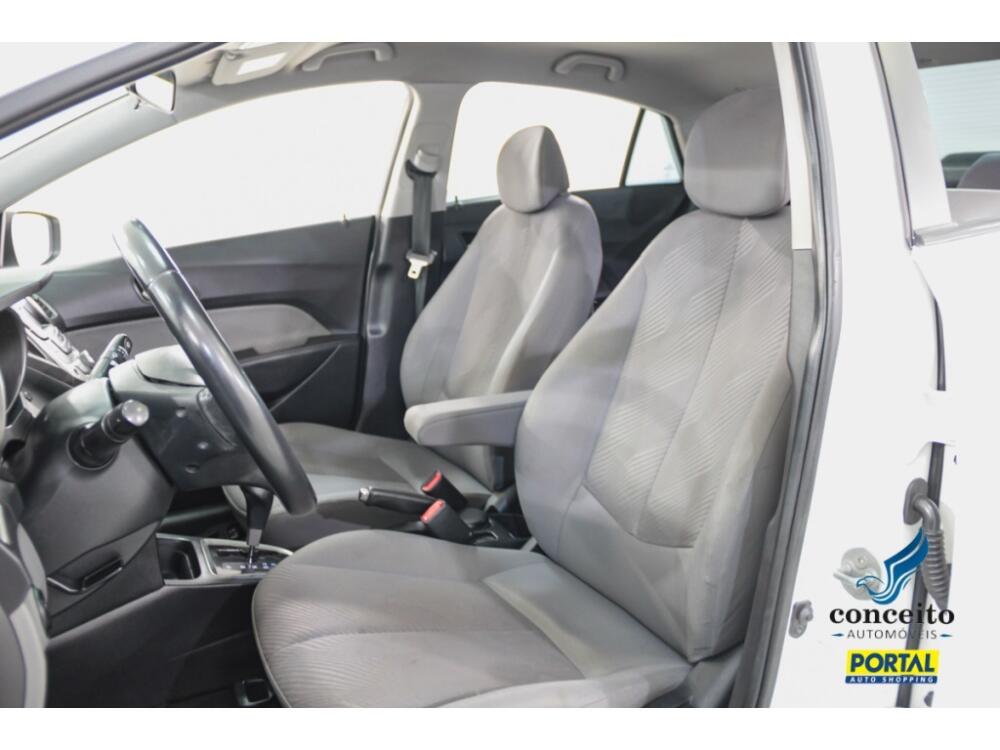 Hyundai HB20 S