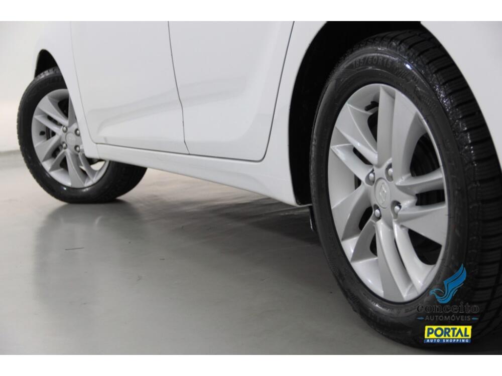 Hyundai HB20 S