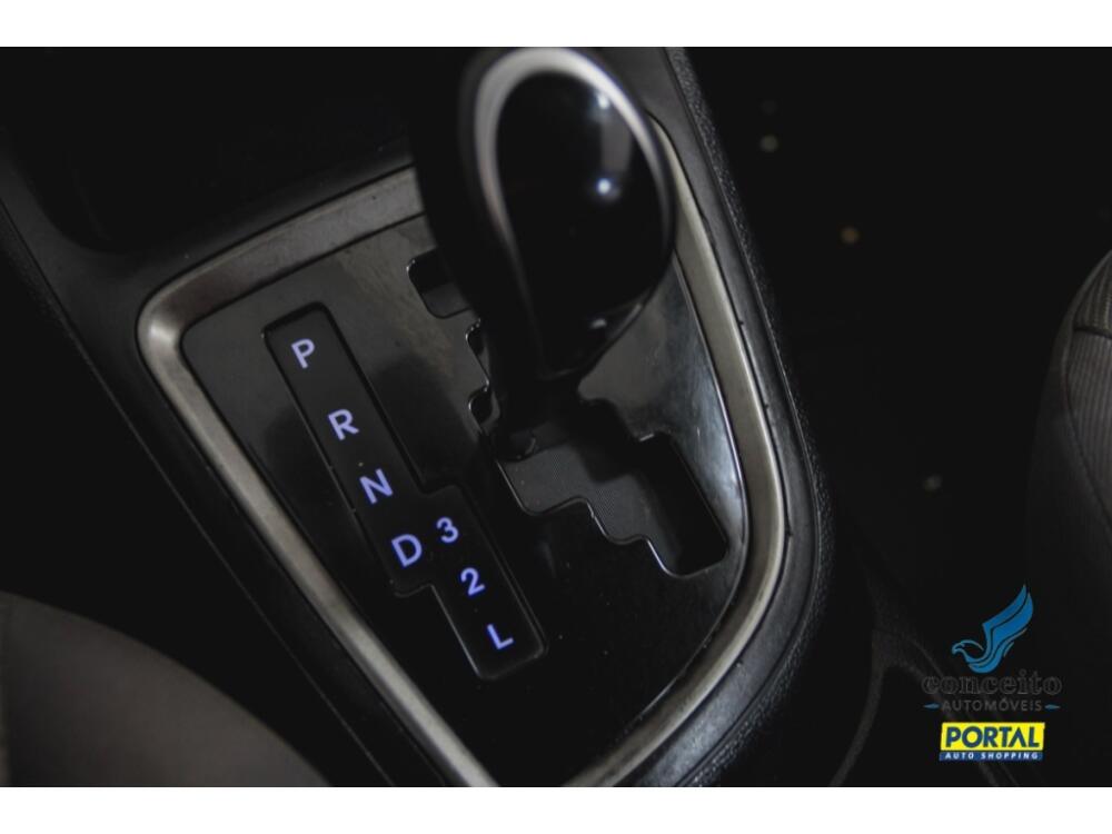 Hyundai HB20 S