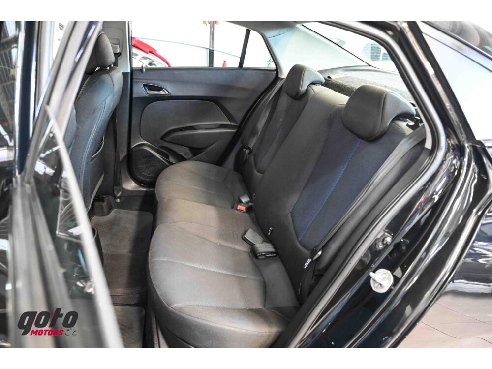 Hyundai HB20 S