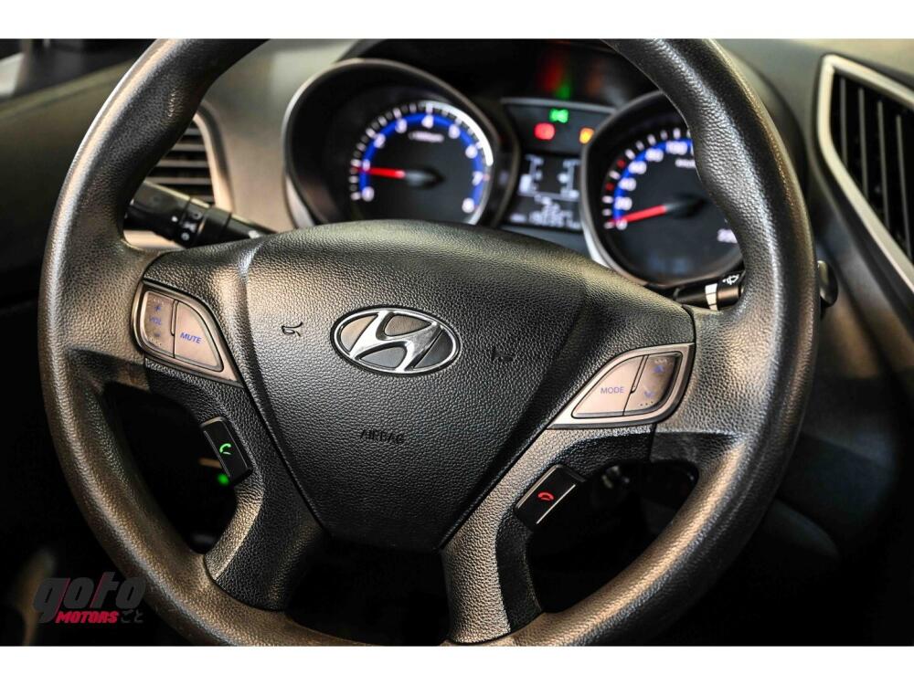 Hyundai HB20 S