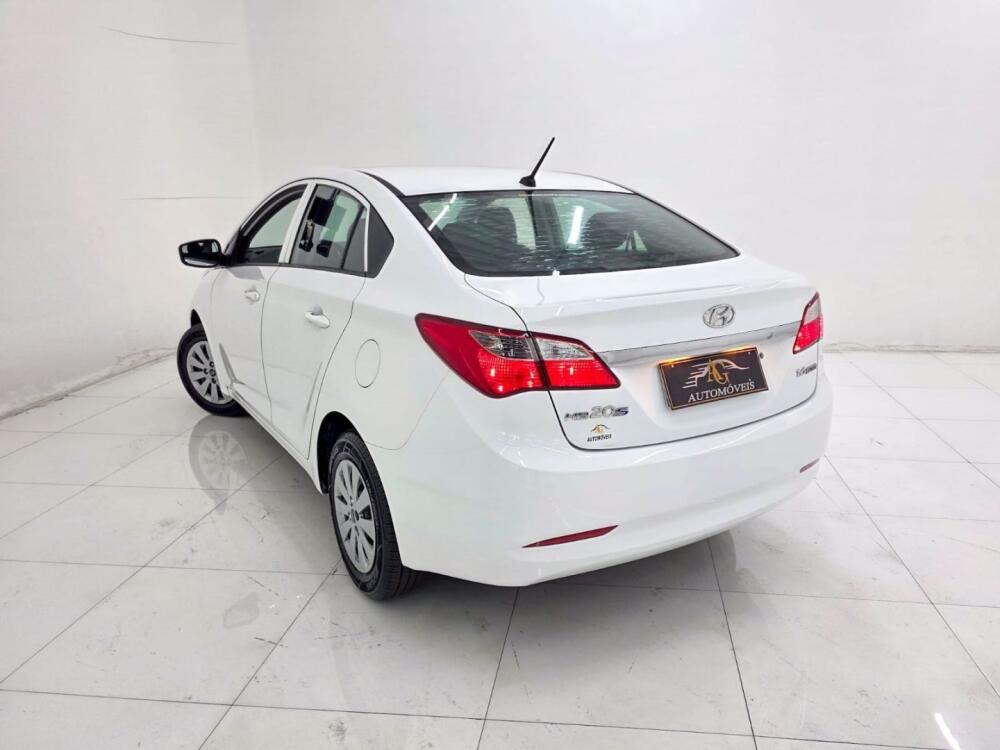 Hyundai HB20 S