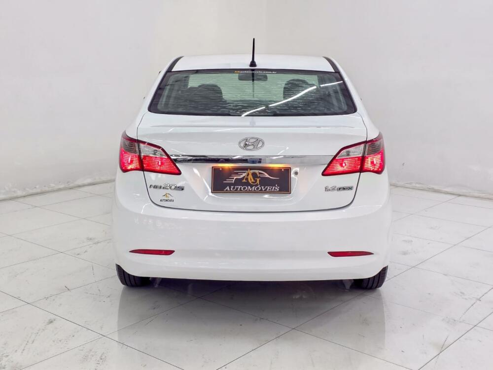 Hyundai HB20 S