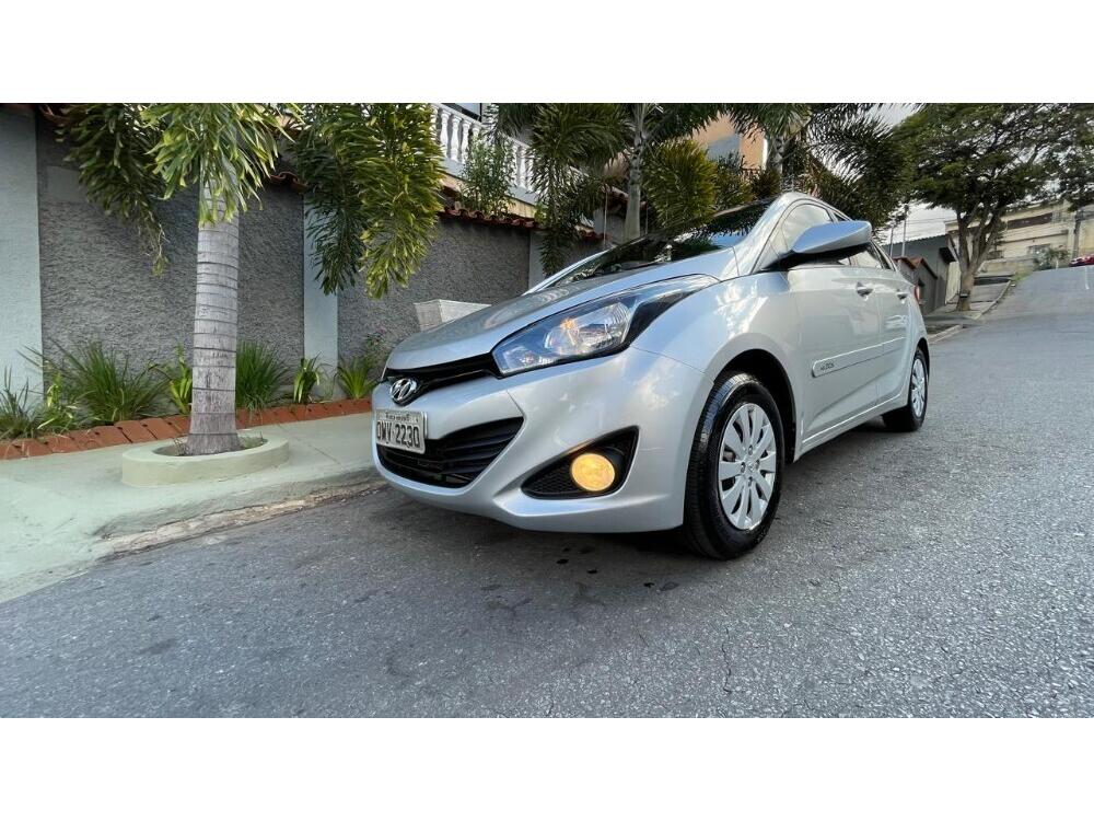 Hyundai HB20 S