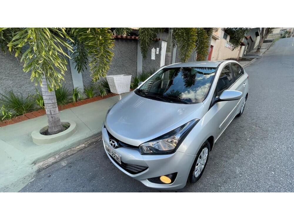 Hyundai HB20 S