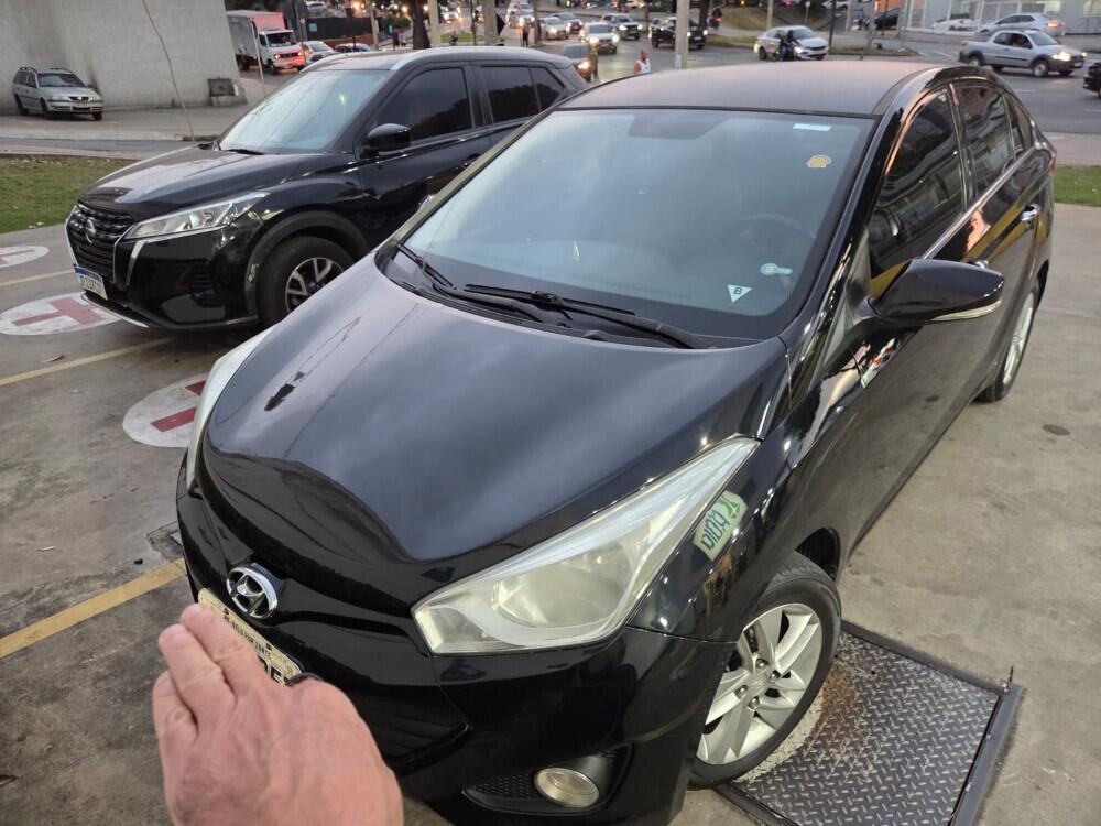 Hyundai HB20 S
