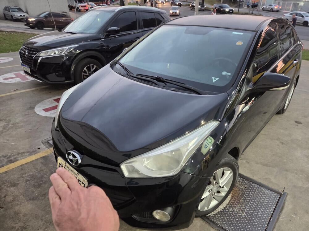 Hyundai HB20 S
