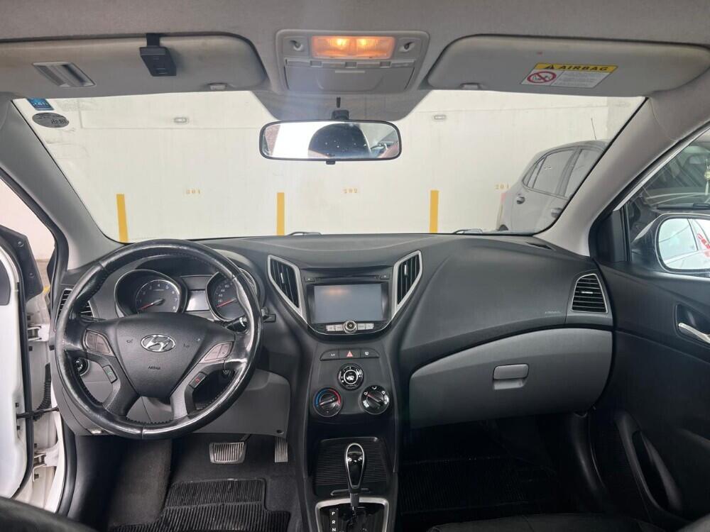 Hyundai HB20 S