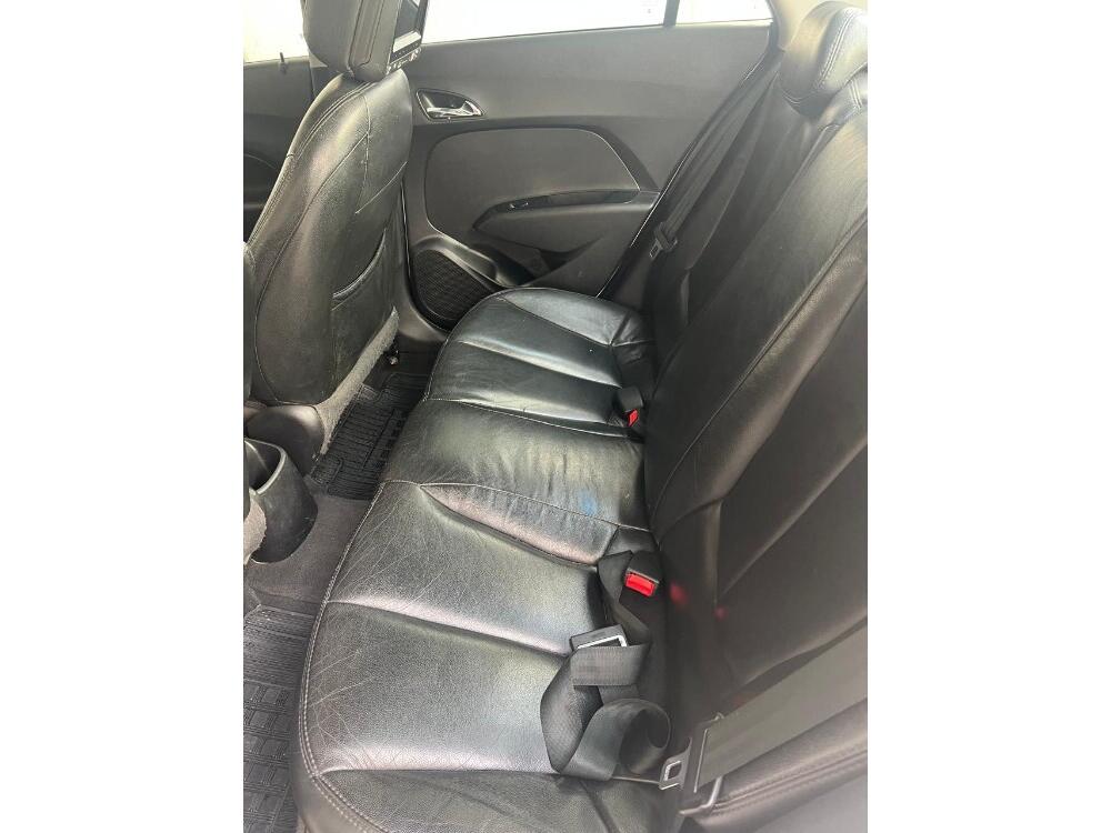 Hyundai HB20 S