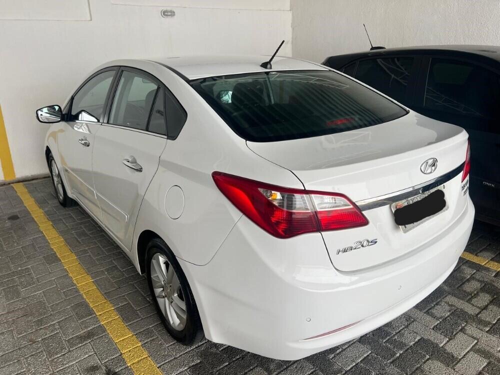 Hyundai HB20 S