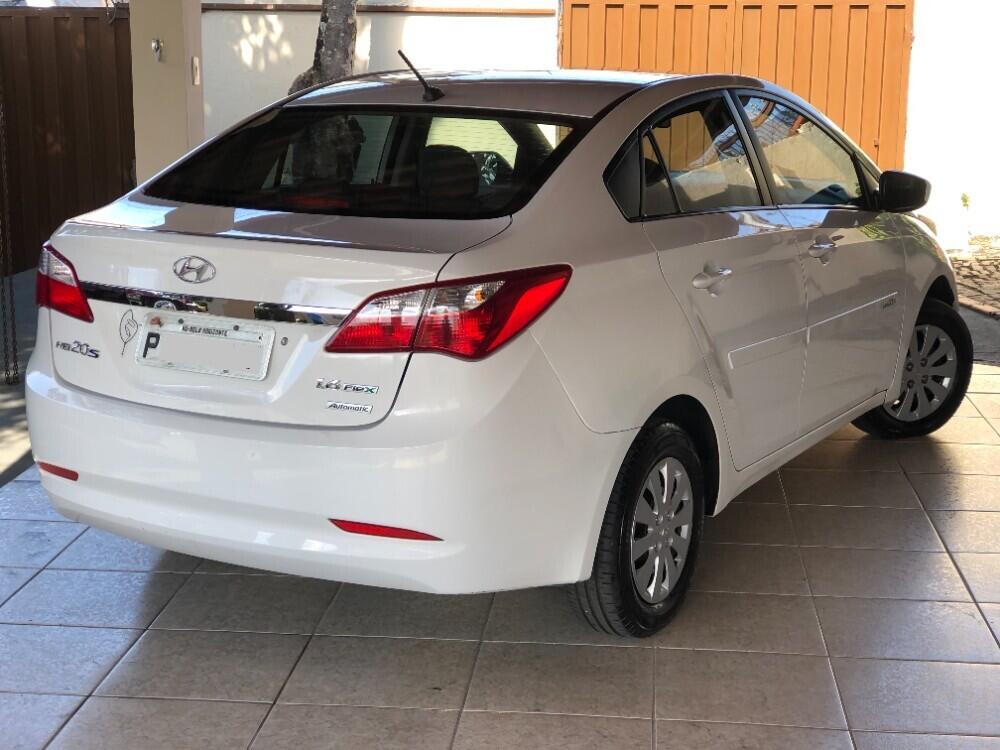 Hyundai HB20 S