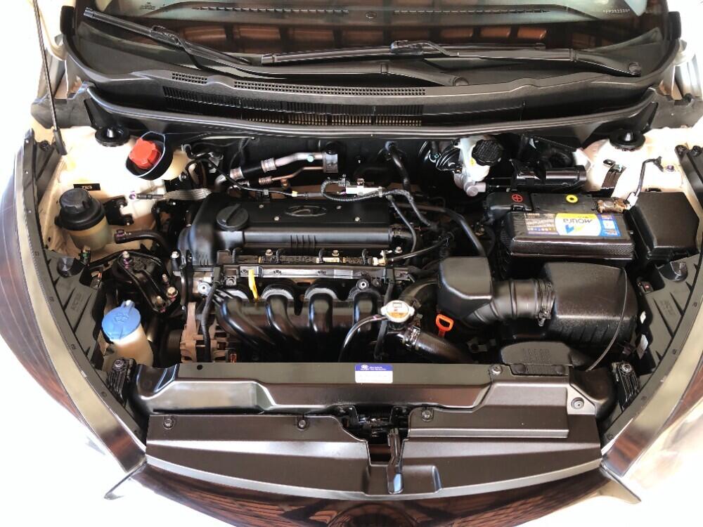 Hyundai HB20 S