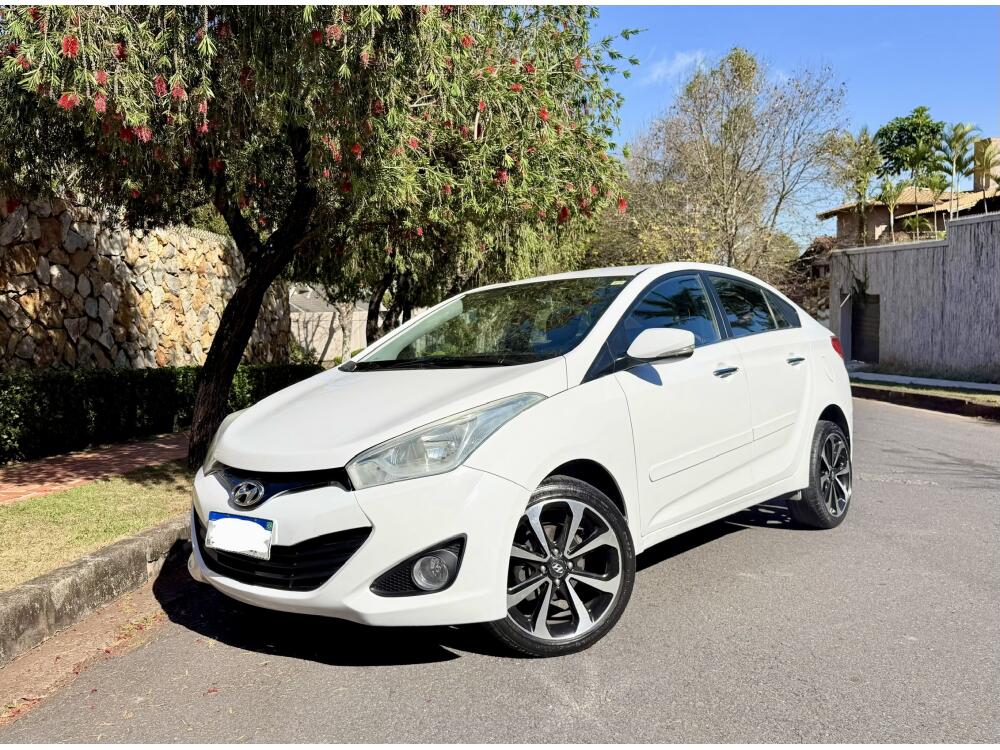 Hyundai HB20 S