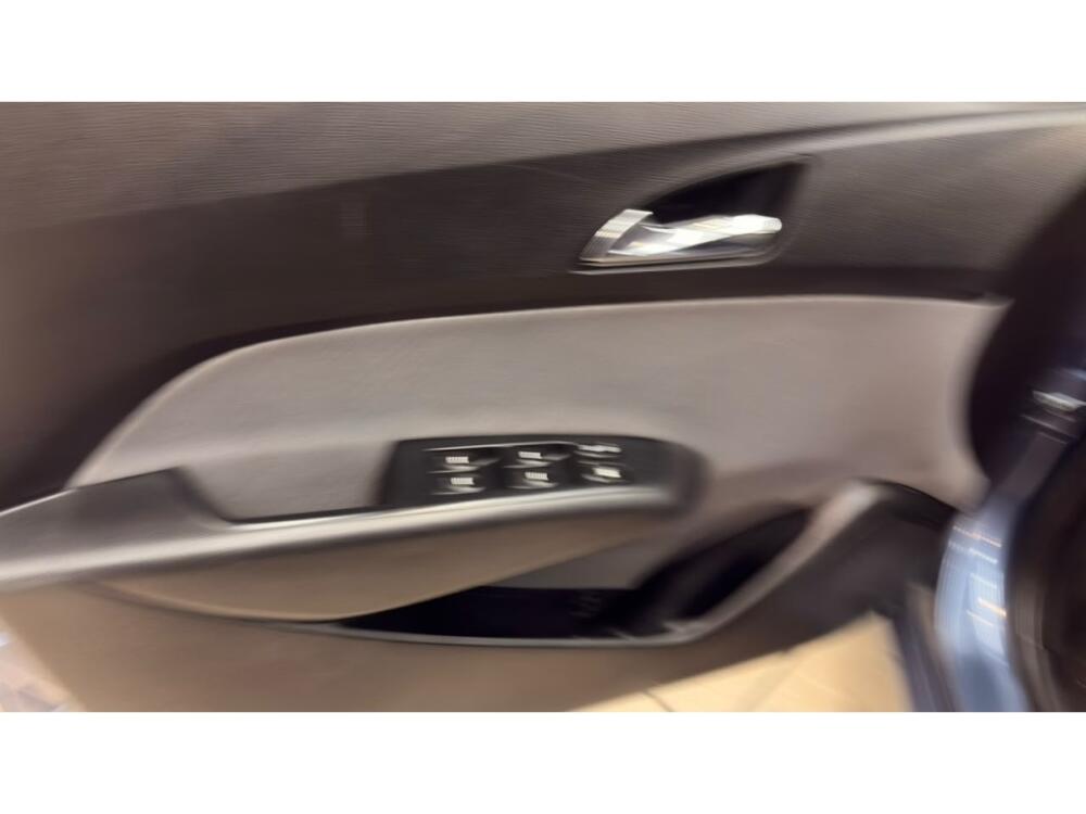 Hyundai HB20 S