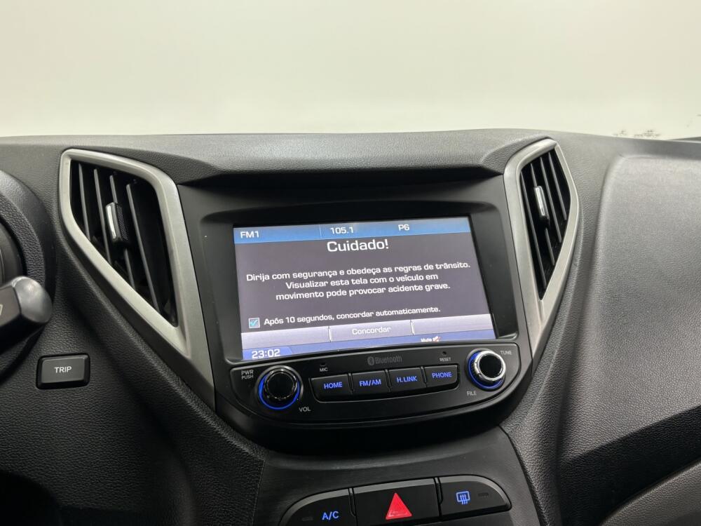 Hyundai HB20 S