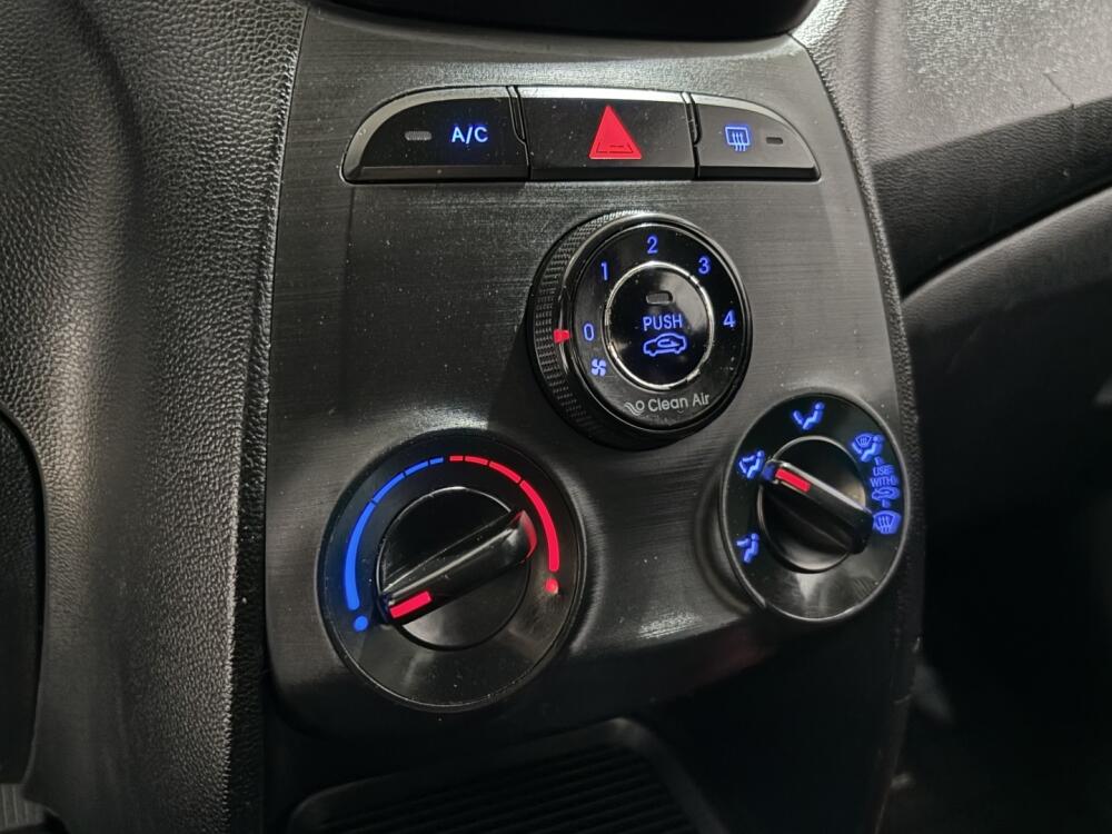 Hyundai HB20 S