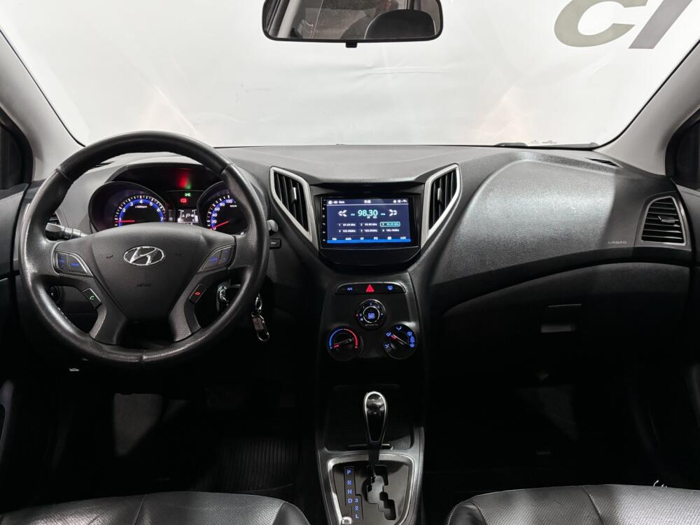Hyundai HB20 S