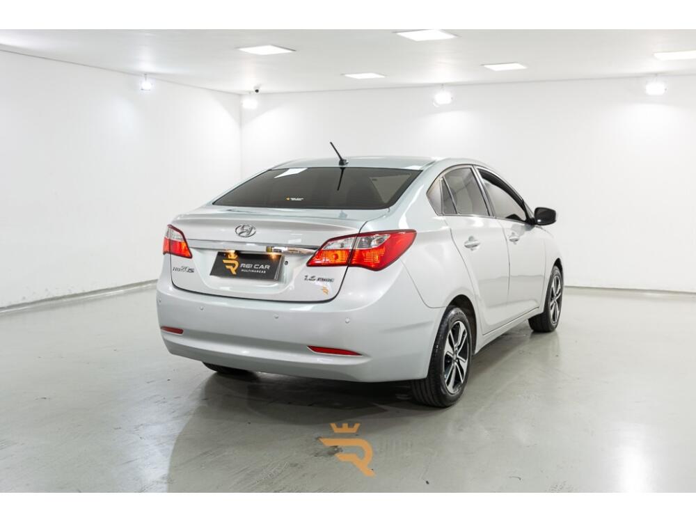 Hyundai HB20 S