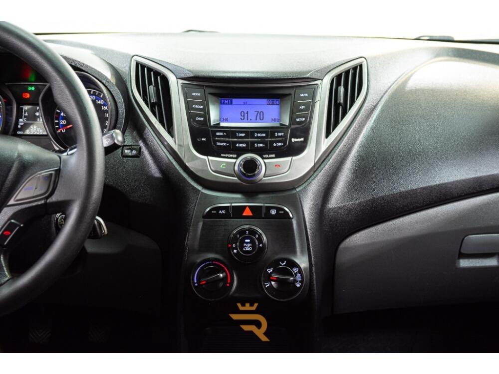 Hyundai HB20 S