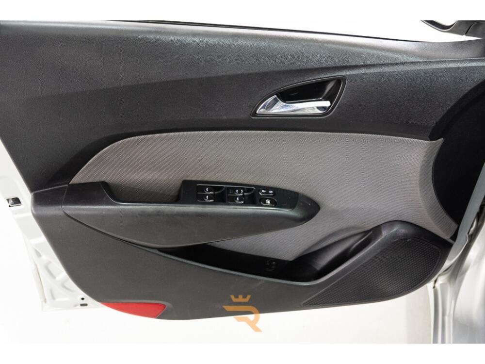 Hyundai HB20 S