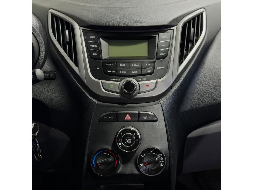 Hyundai HB20 S