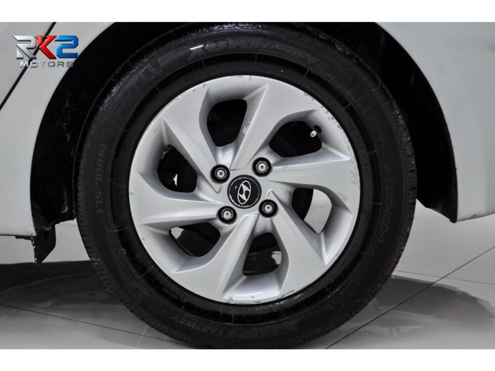 Hyundai HB20 S